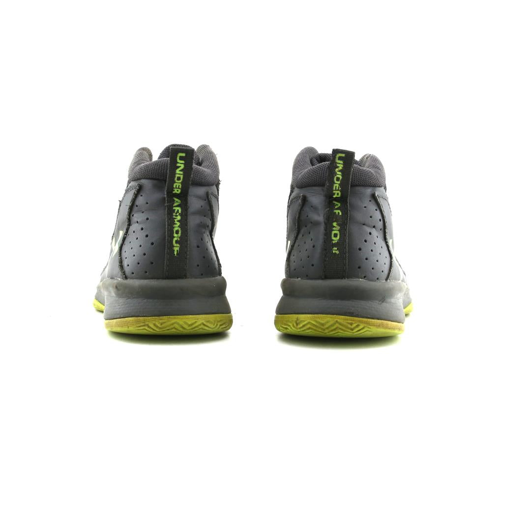 UNDER ARMOUR JET MID,