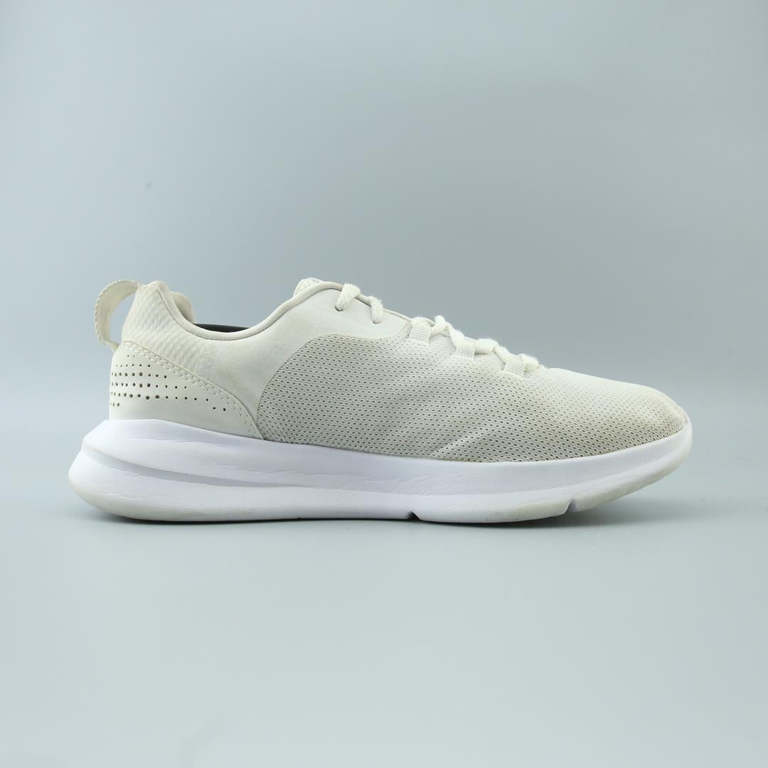 UNDER ARMOUR ESSENTIAL