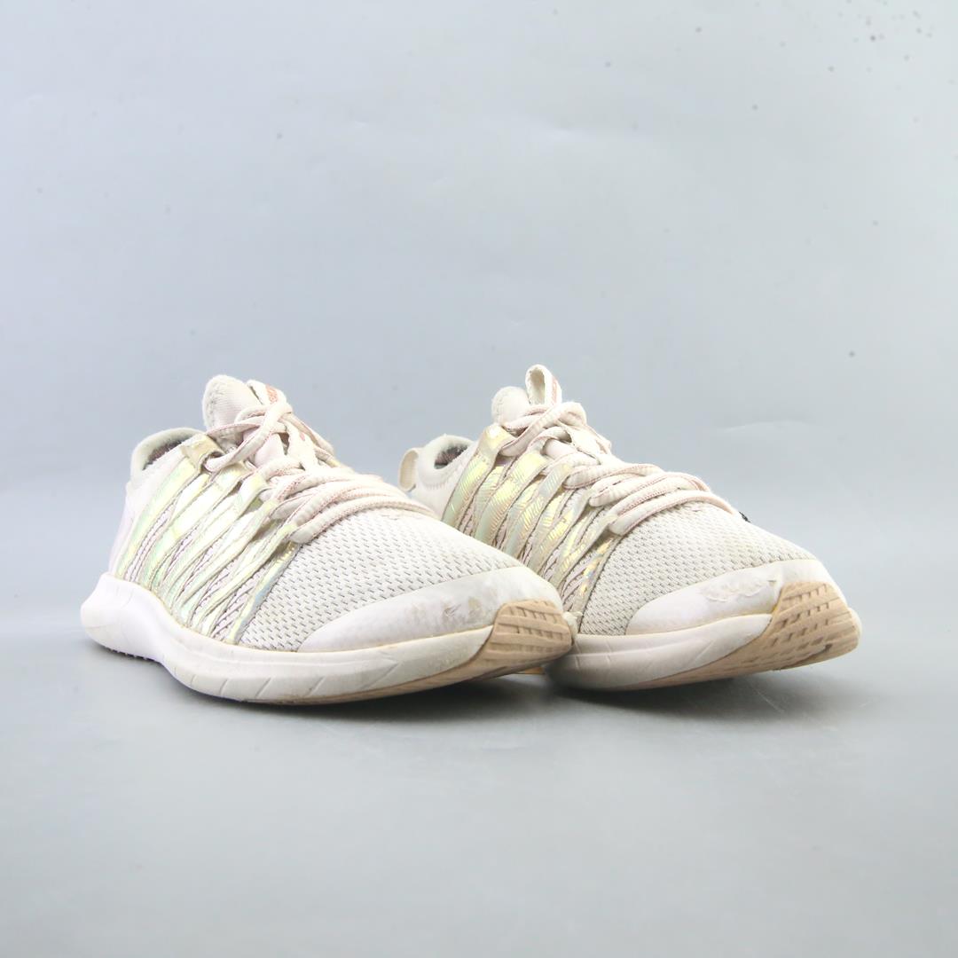 UNDER ARMOUR CLEARANCE HORIZON