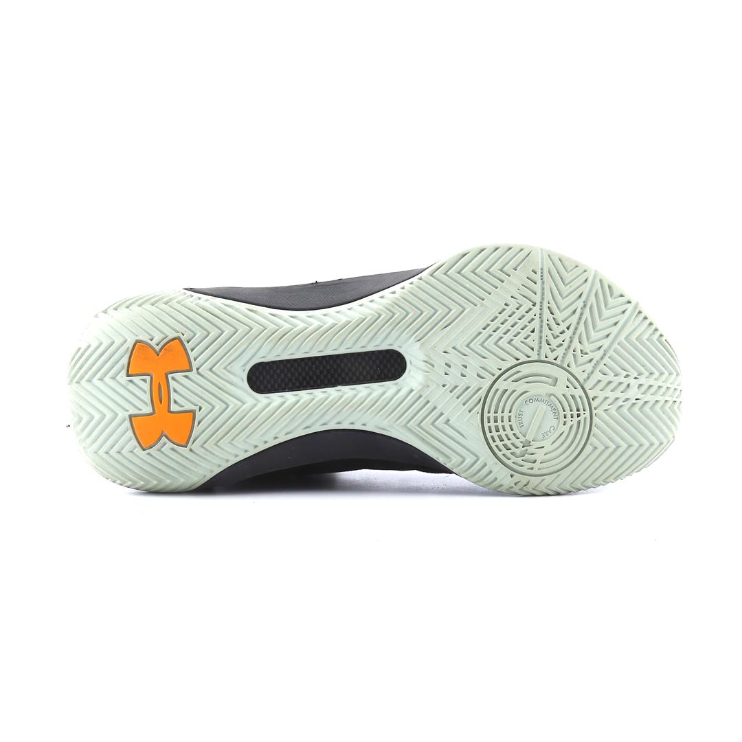 UNDER ARMOUR CURRY 3