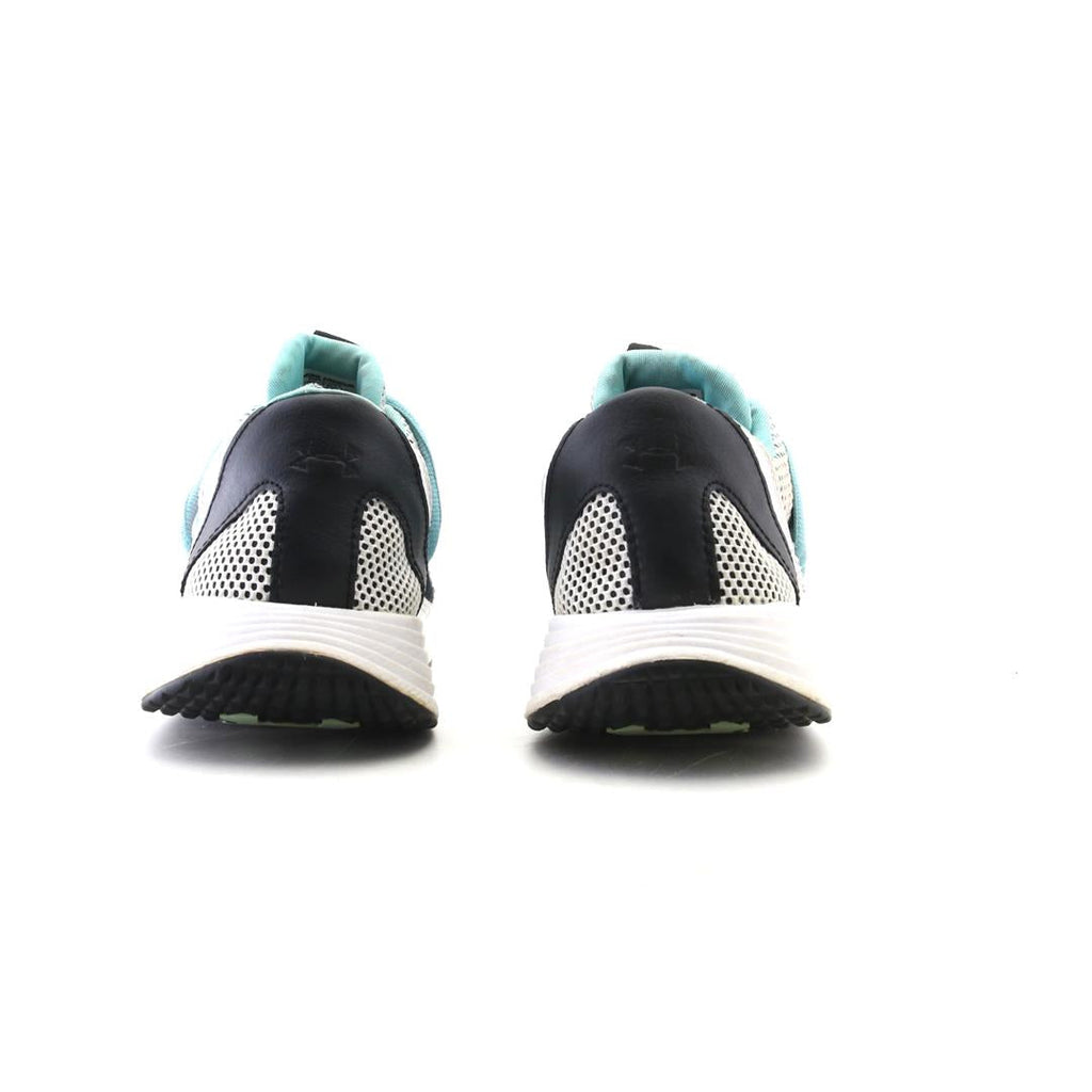 UNDER ARMOUR  CHARGED PURSUIT 3
