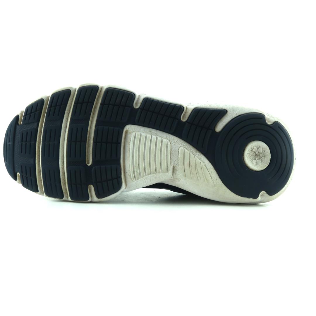 UNDER ARMOUR CHARGED ASSERT 9