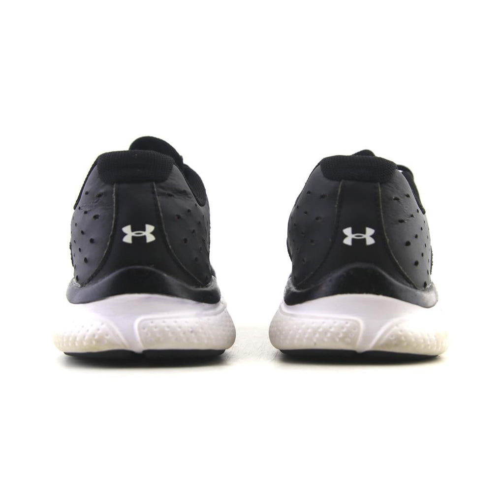 UNDER ARMOUR ASSERT 6