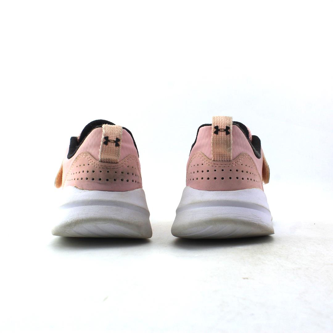UNDER ARMOUR ESSENTIAL