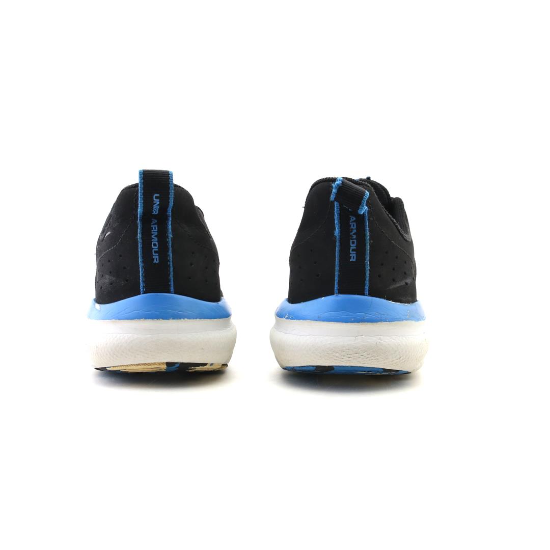 UNDER ARMOUR ASSERT 8