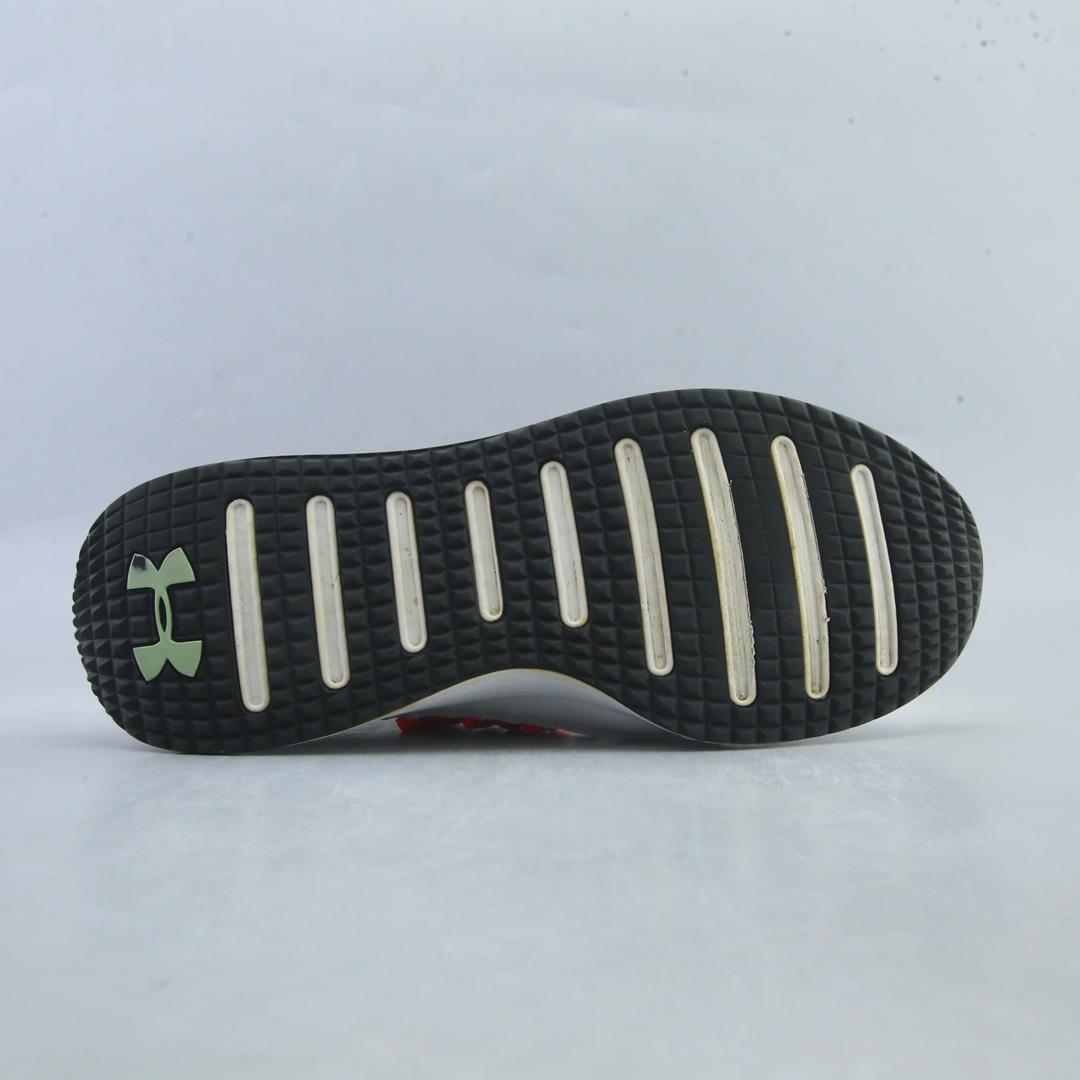 UNDER ARMOUR CHARGED BREATHE LACE