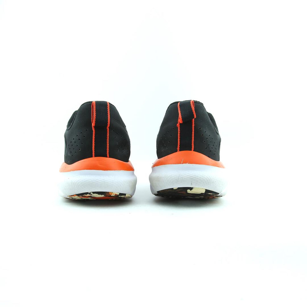 UNDER ARMOUR CHARGED ASSERT 9