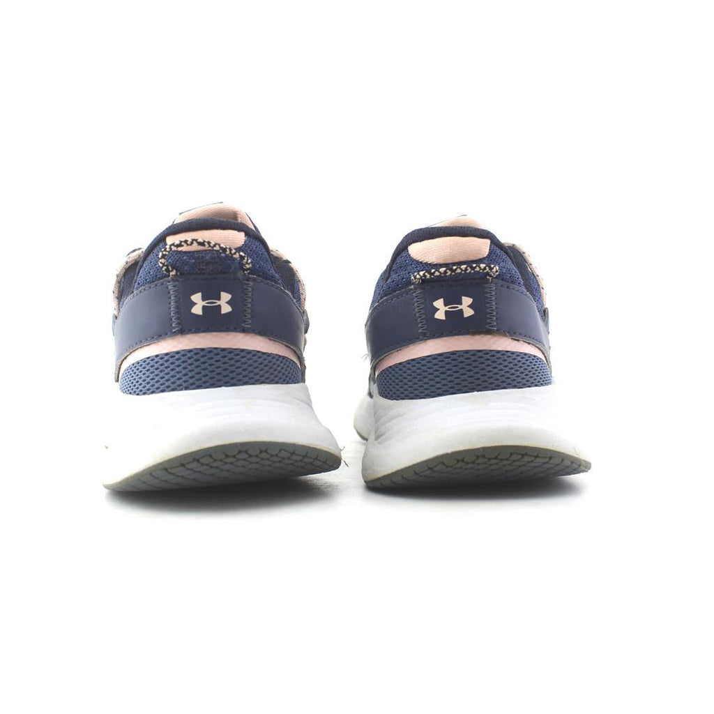 UNDER ARMOUR CHARGED BREATHE