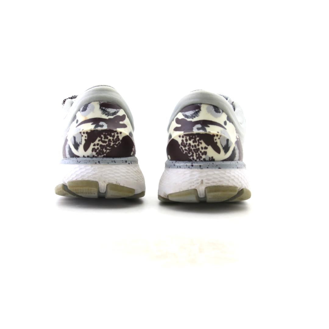 UNDER ARMOUR CHARGED ESCAPE 3