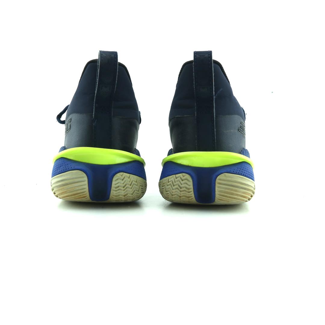 UNDER ARMOUR  CURRY 7 BIG