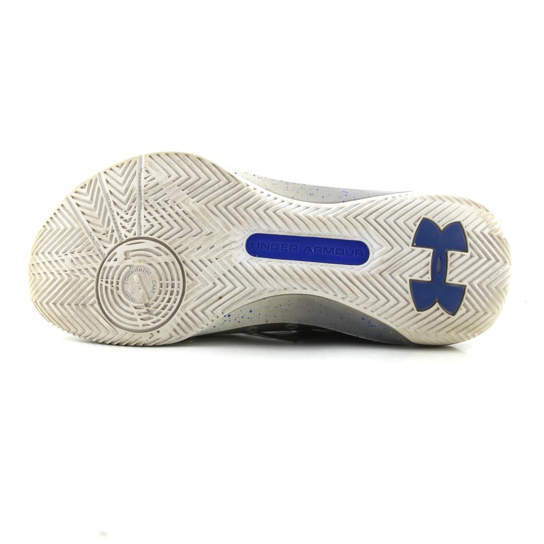 UNDER ARMOUR CURRY
