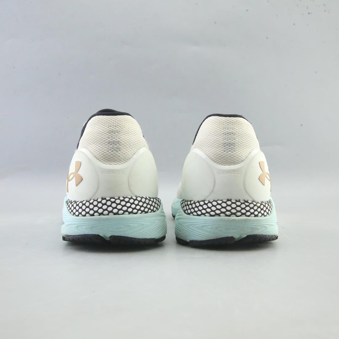 UNDER ARMOUR HOVR??SONIC 5