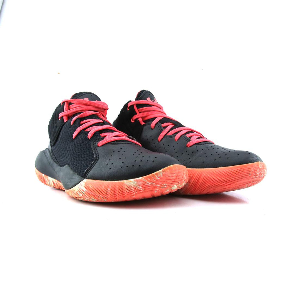 UNDER ARMOUR JET 21