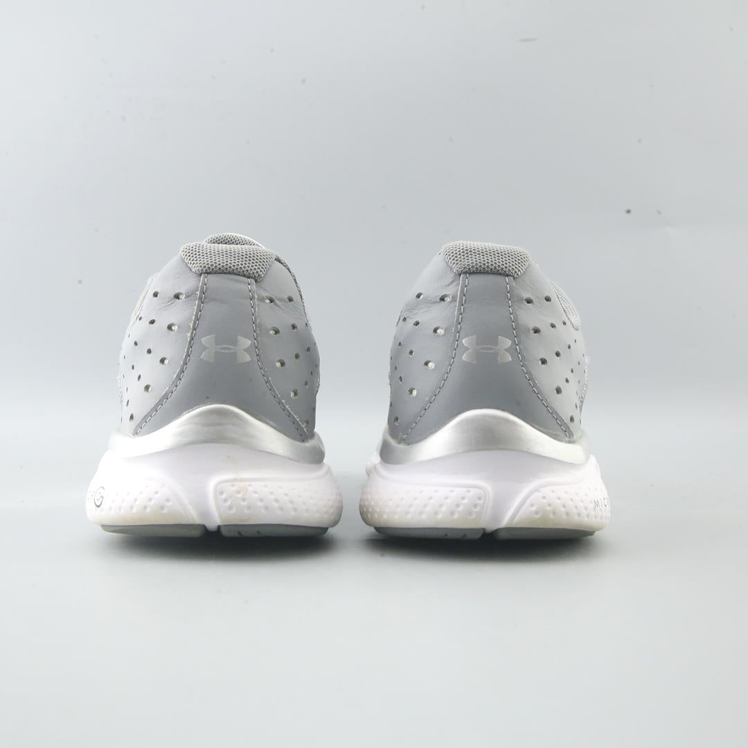 UNDER ARMOUR CHARGED ASSERT 6