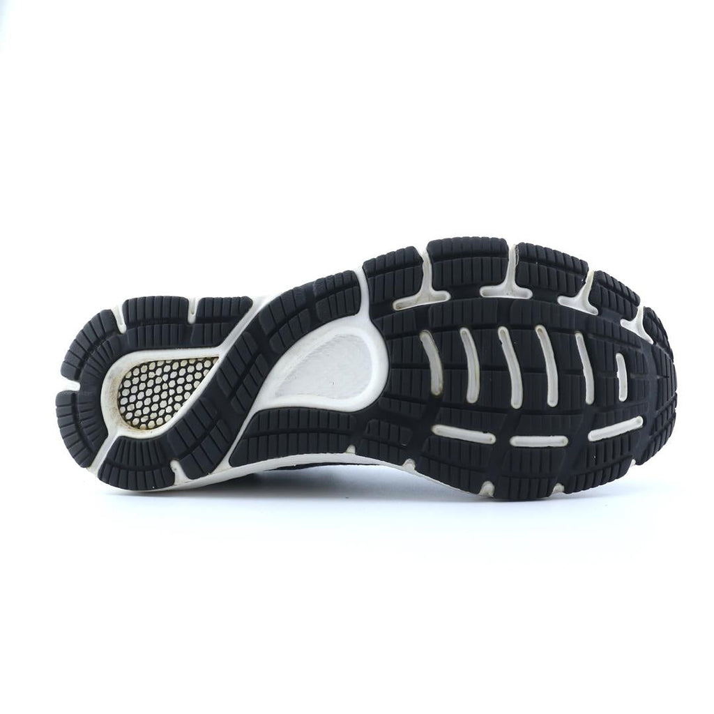 UNDER ARMOUR HOVR INTAKE 6