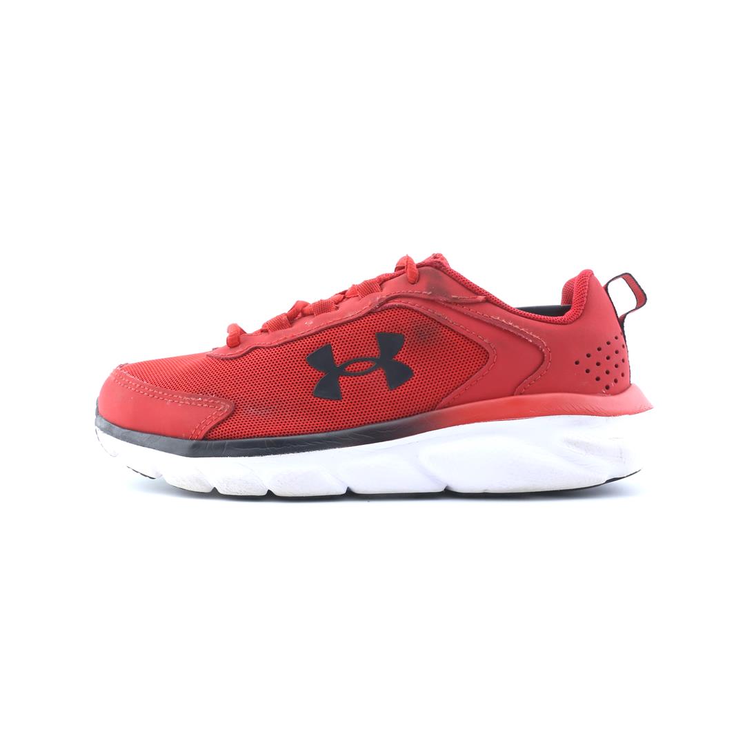 UNDER ARMOUR ASSERT 9