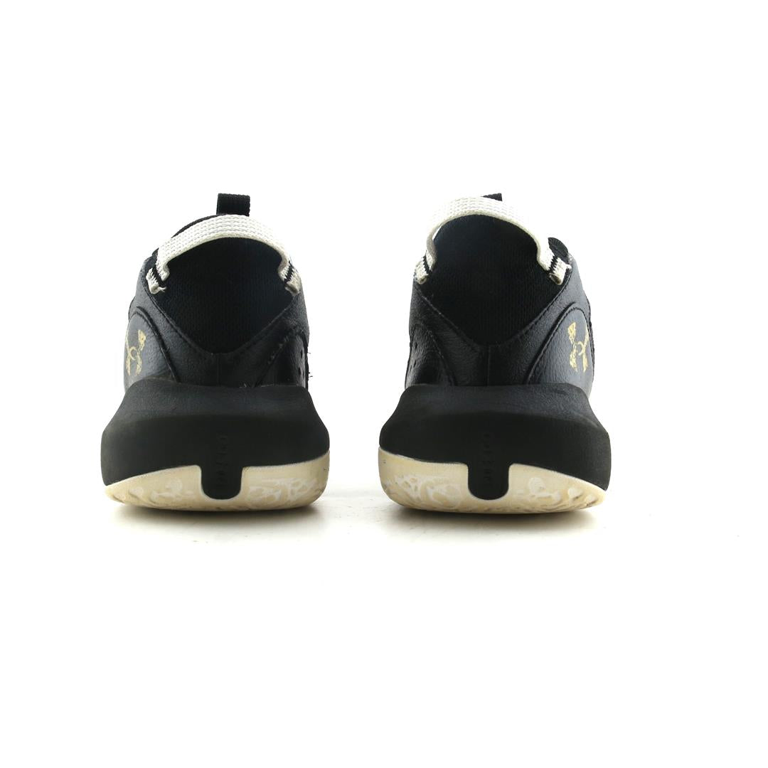 UNDER ARMOUR LOCKDOWN 6