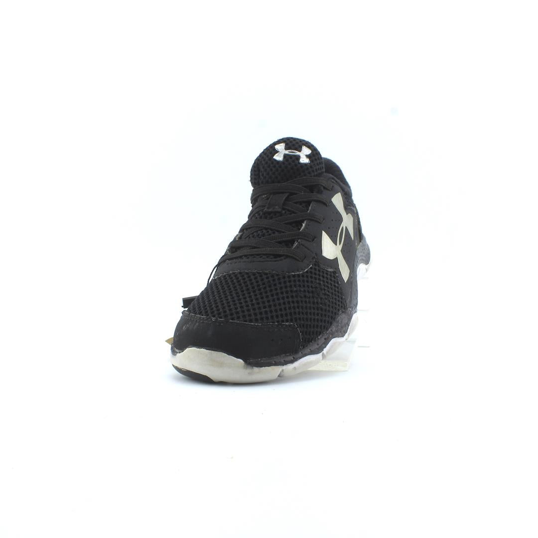 UNDER ARMOUR .