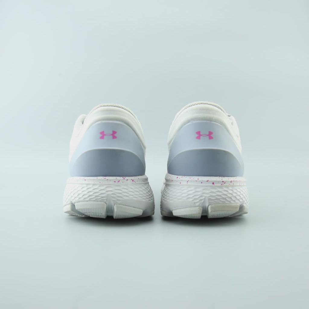 UNDER ARMOUR CHARGED ESCAPE 3