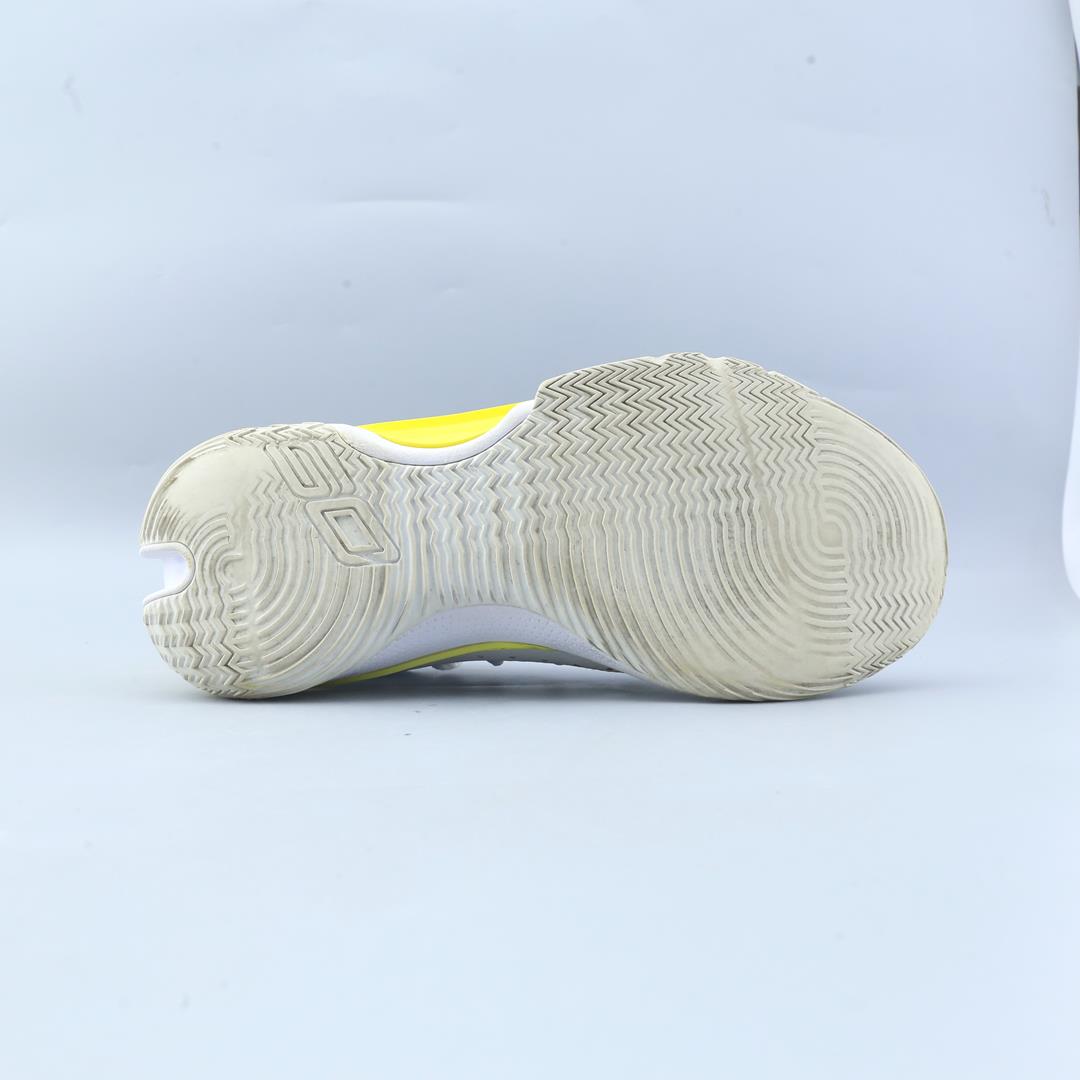 UNDER ARMOUR  CURRY 7