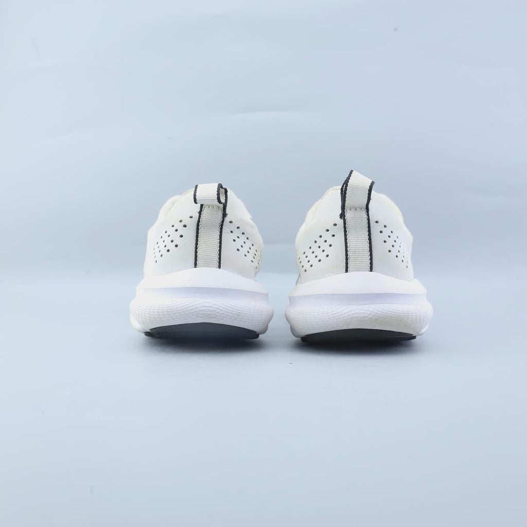 UNDER ARMOUR CHARGED ASSERT 9