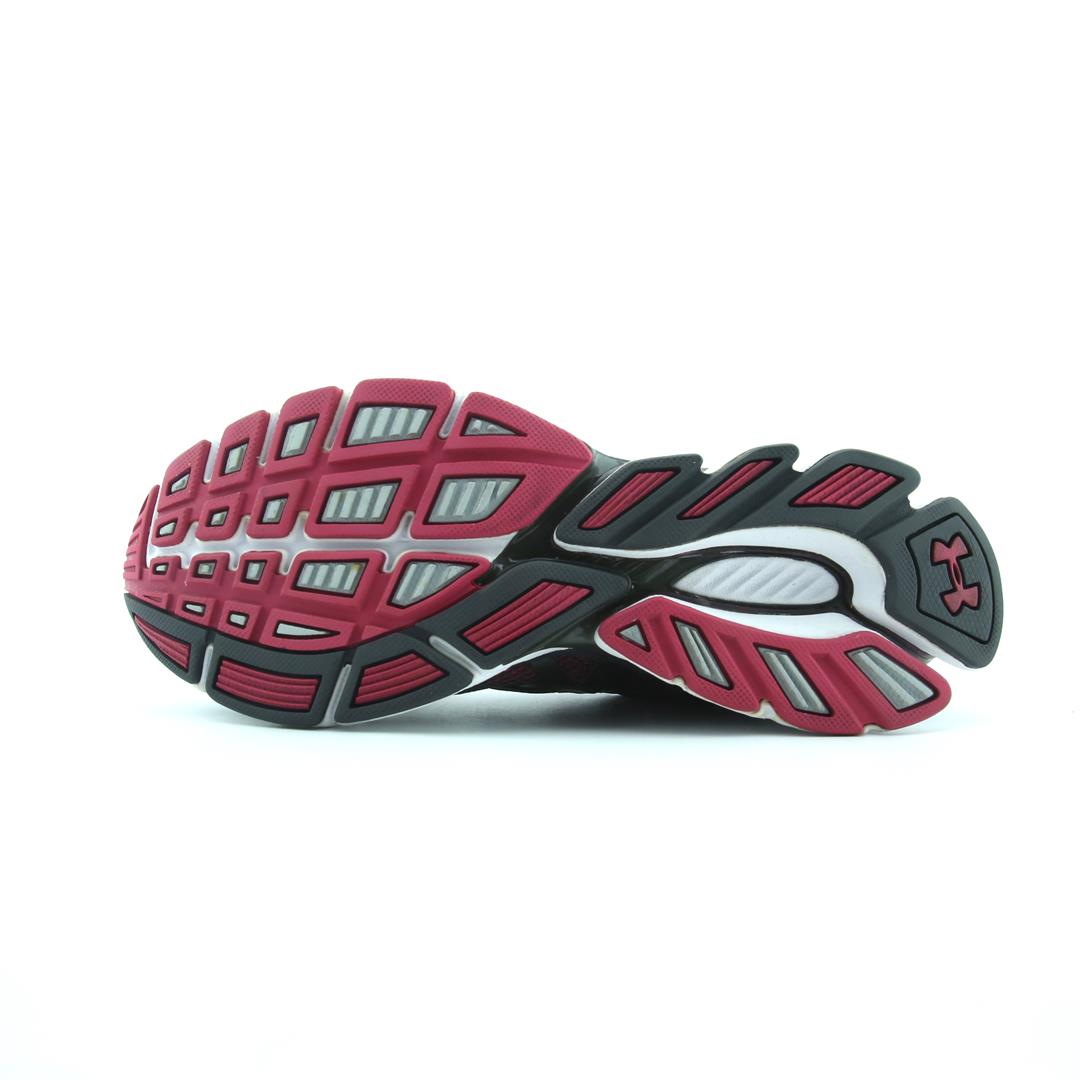 UNDER ARMOUR SOFT CUSHION