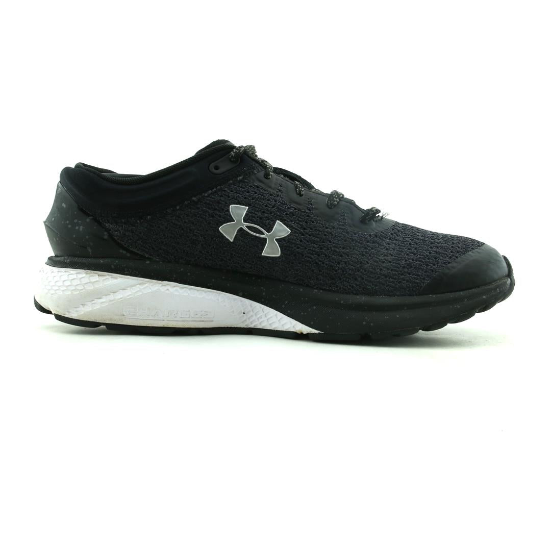 UNDER ARMOUR  CHARGED ESCAPE 3