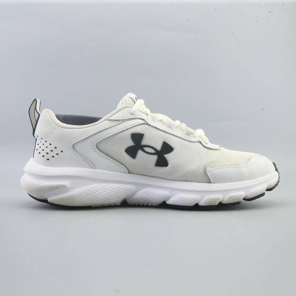UNDER ARMOUR CHARGED ASSERT 9