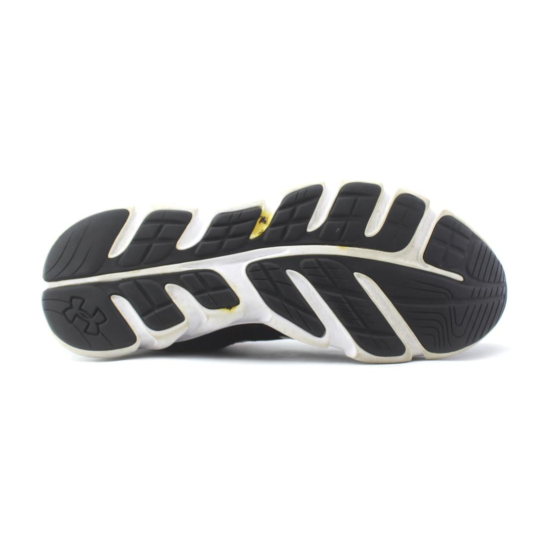UNDER ARMOUR ASSERT 7