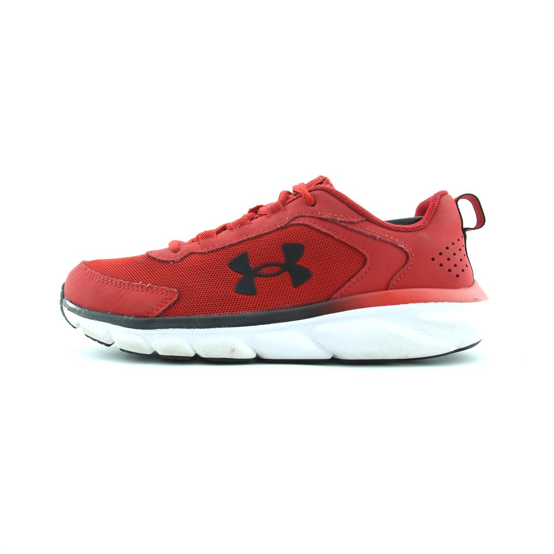 UNDER ARMOUR CHARGED ASSERT 8