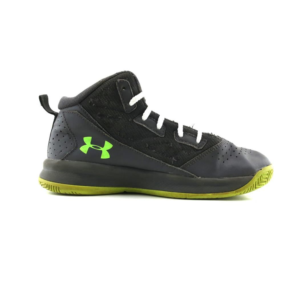 UNDER ARMOUR JET MID,