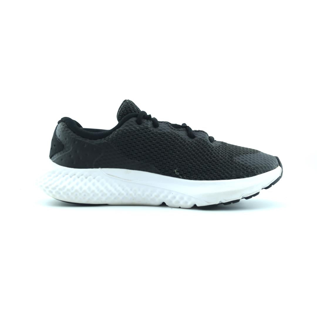 UNDER ARMOUR CHARGED ROGUE 3