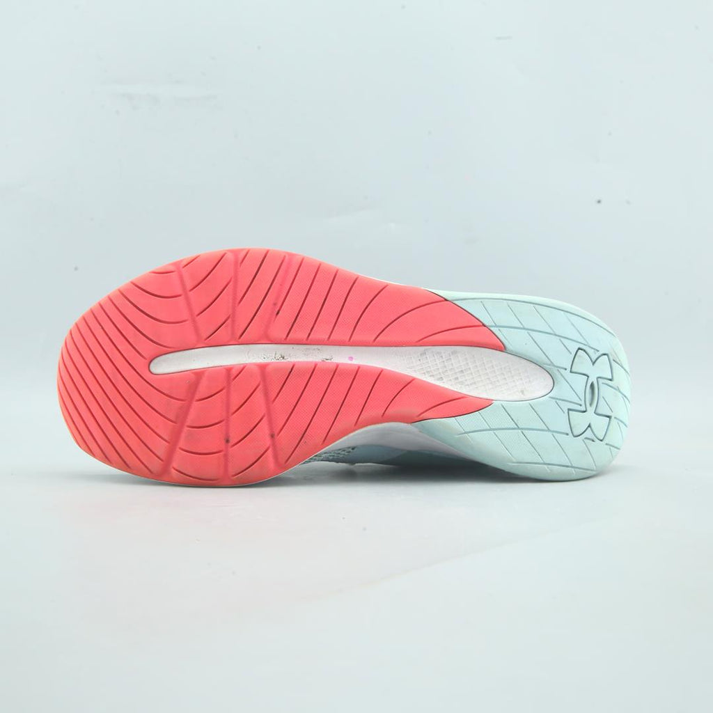 UNDER ARMOUR CHARGED BREATHE LACE TR