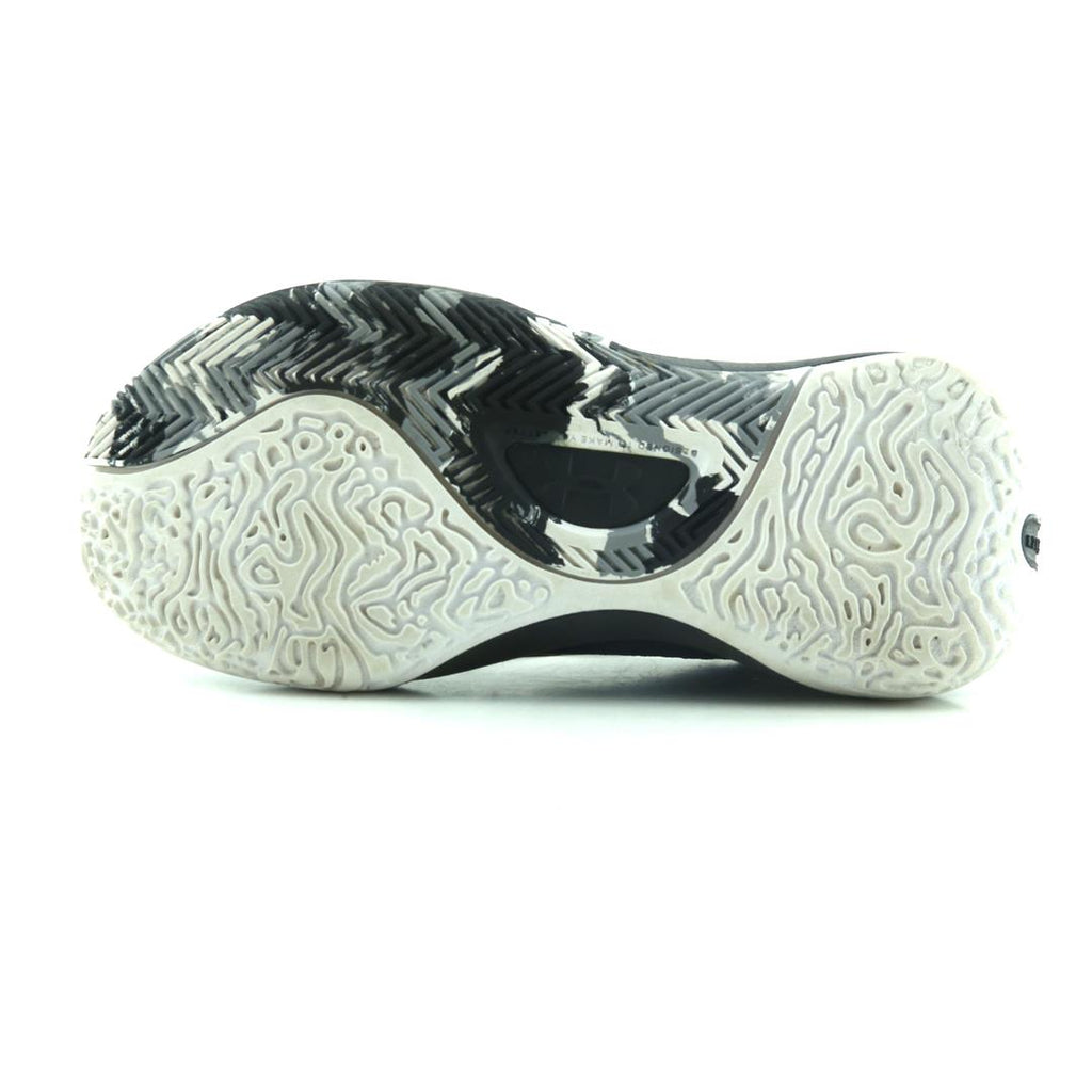 UNDER ARMOUR LOCKDOWN 6