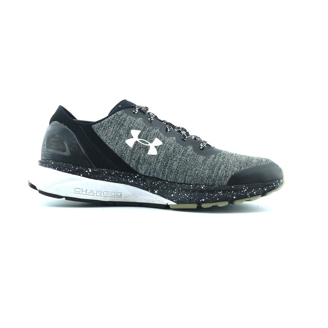 UNDER ARMOUR CHARGED ESCAPE 3