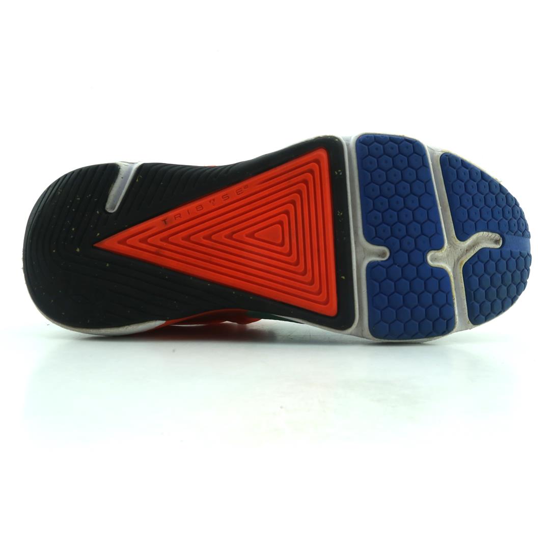 UNDER ARMOUR  HOVR APEX 3