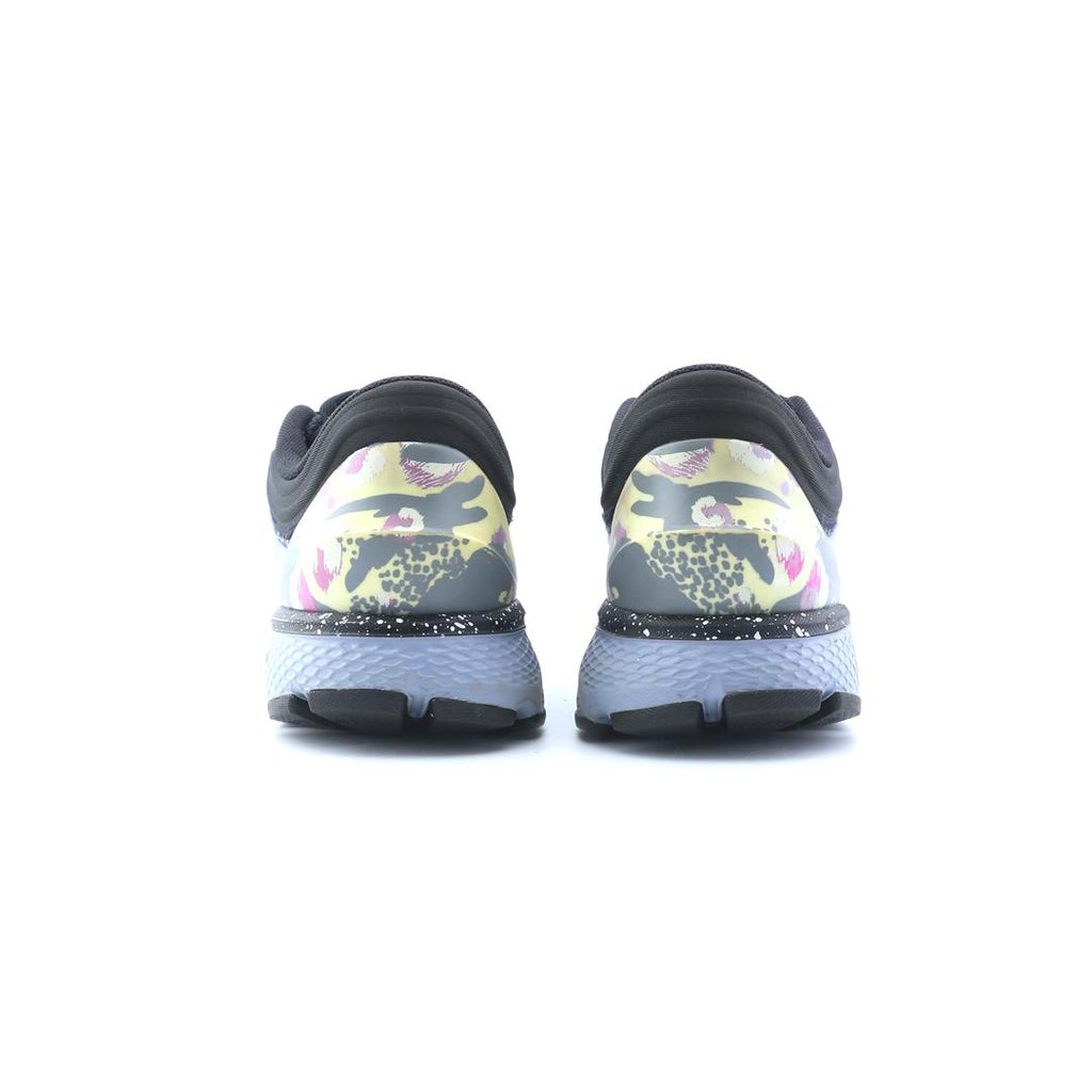 UNDER ARMOUR  CHARGED ESCAPE 3