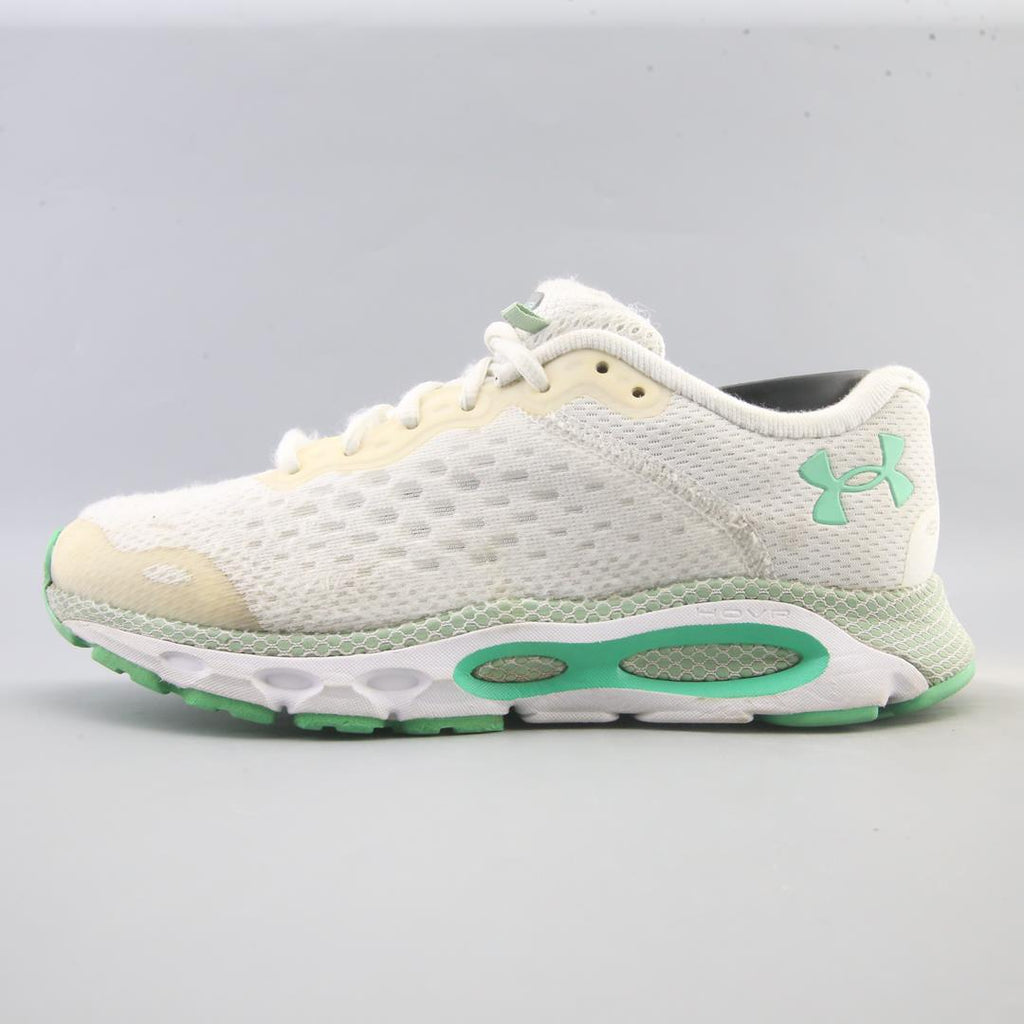 UNDER ARMOUR HOVR INFINITE 3