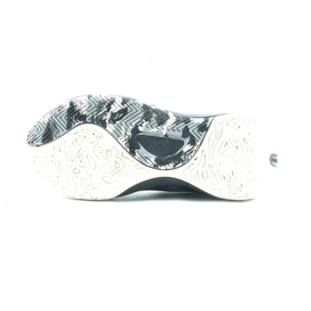 UNDER ARMOUR LOCKDOWN 6