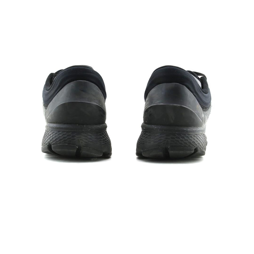 UNDER ARMOUR  CHARGED ESCAPE 3