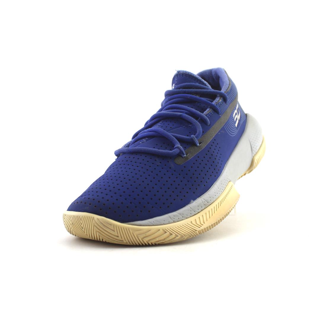 UNDER ARMOUR  UA SC 3ZERO III