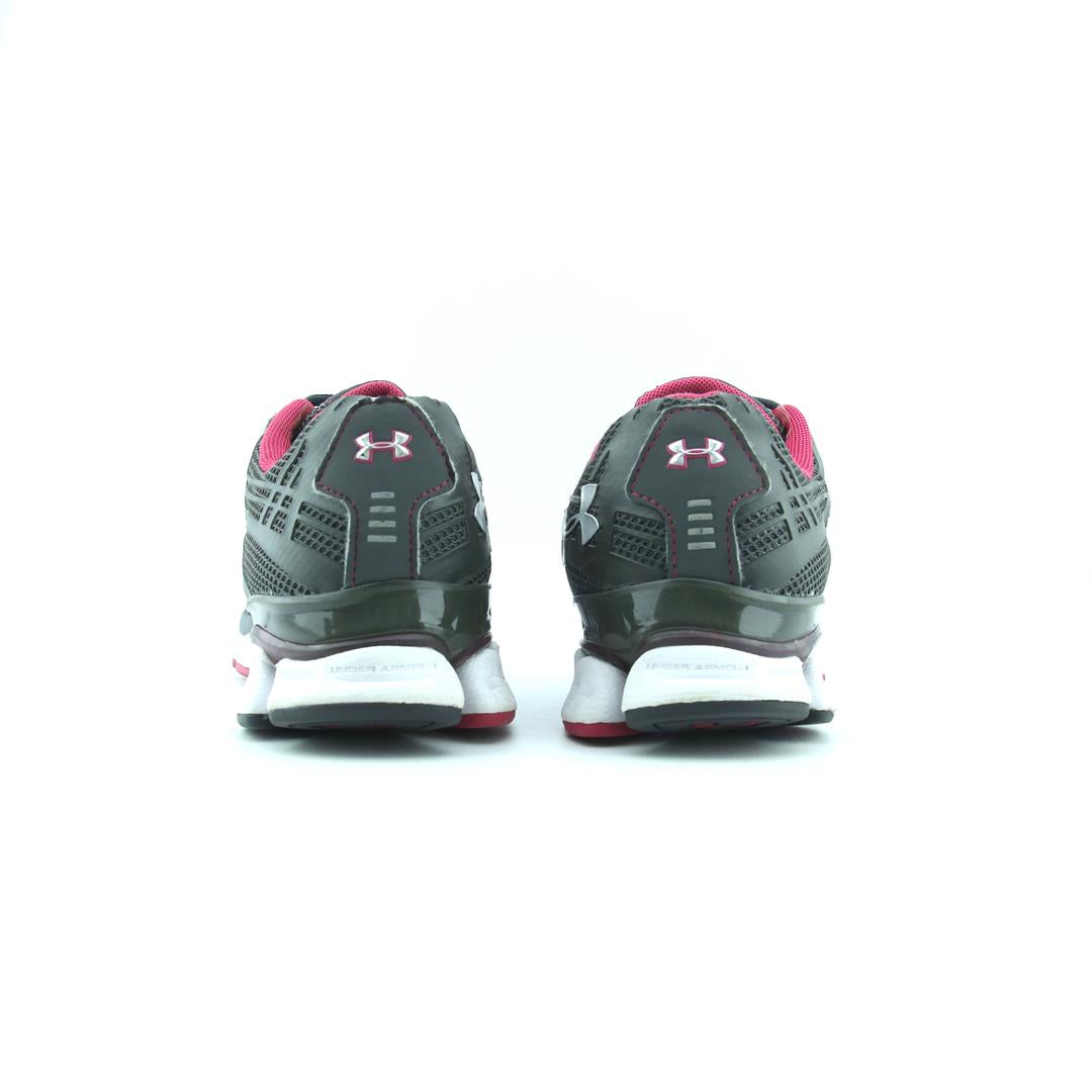 UNDER ARMOUR SOFT CUSHION