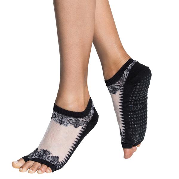 Tucketts Flow Pilates Socks – Non-Slip Grip Open Toe Socks for Barre & Yoga (Women’s)