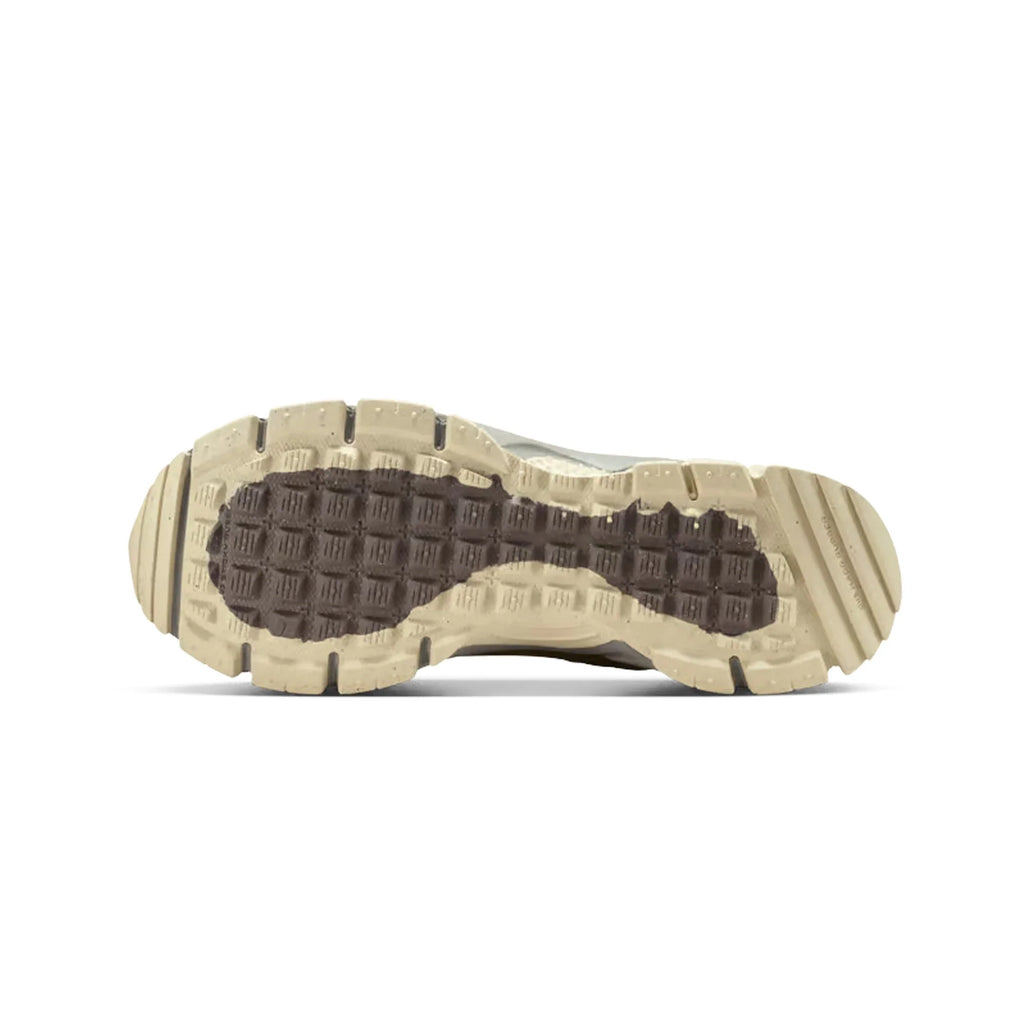 Nike Vomero 5 Roam 'Running Poets' (2025)