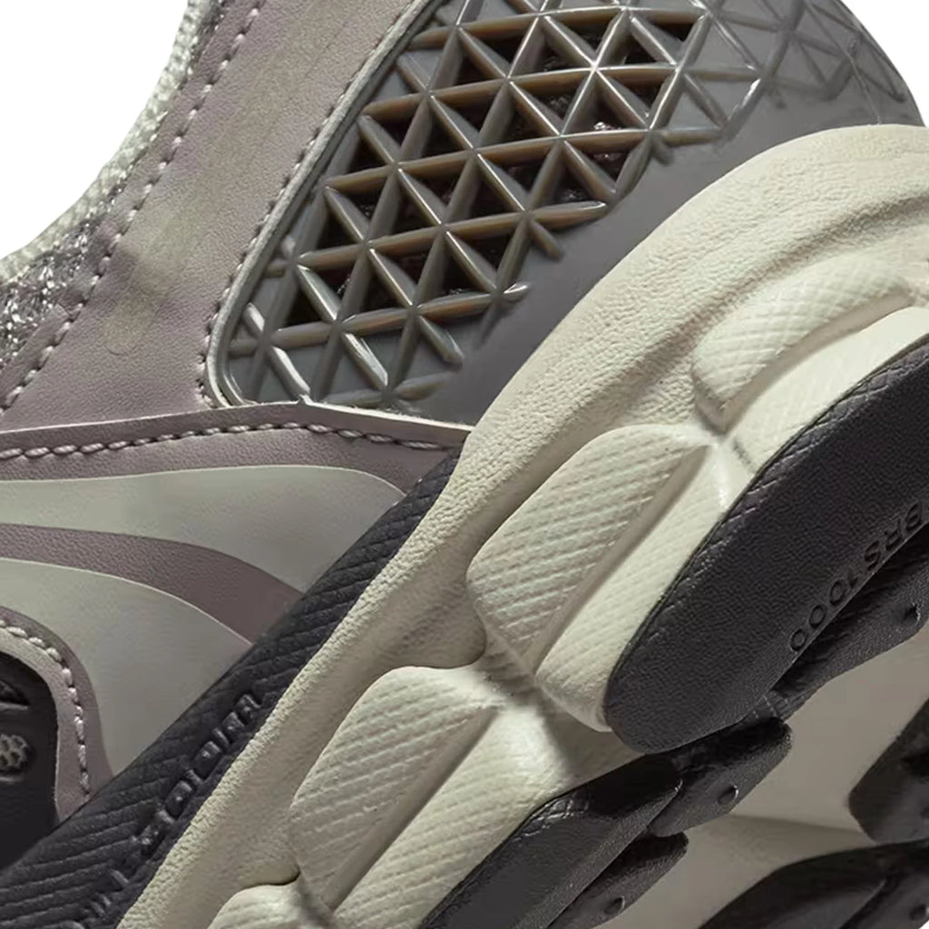 Nike Zoom Vomero 5 'Cobblestone Flat Pewter' W