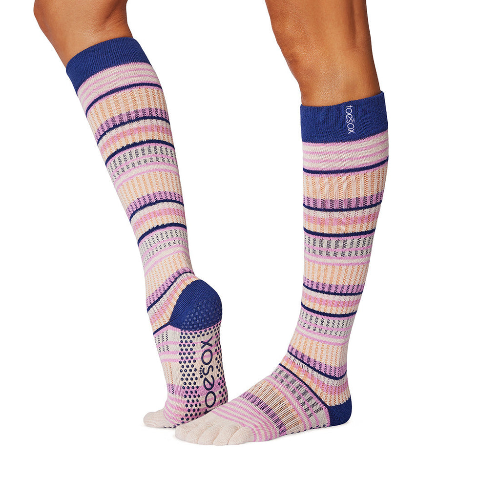 Full Toe Scrunch Knee High Grip Socks
