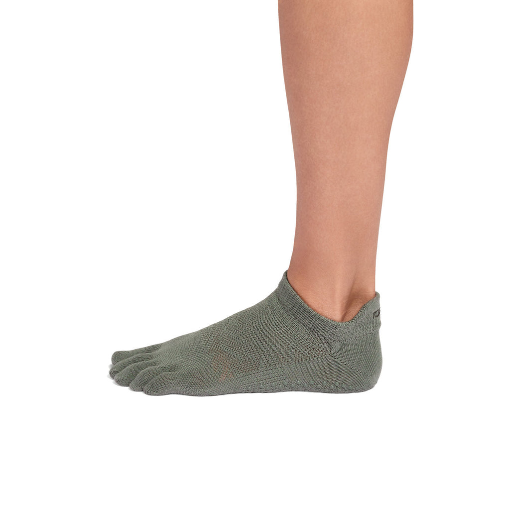 Full Toe Low Rise Grip Socks