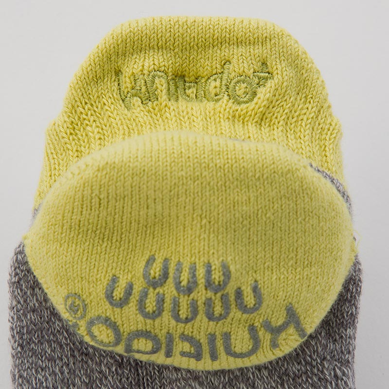 Two Colors Ankle Grip Toe Socks With Power Pads