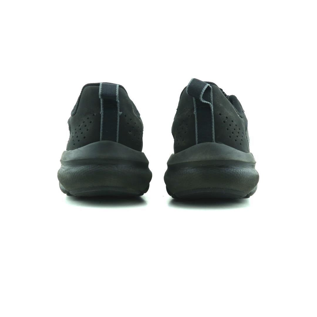 UNDER ARMOUR CHARGED ASSERT 9