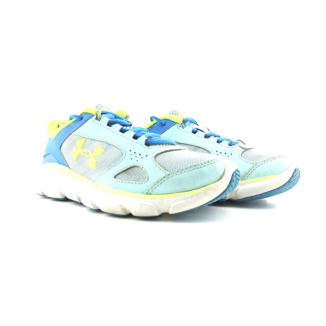 UNDER ARMOUR ASSERT 5